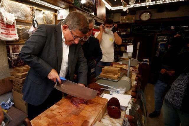 Esnaf ziyaretinde Ahmet Davutoğlu'na İYİ Parti, CHP ve HDP tepkisi: Onlarla birlikte olursanız size oy vermeyiz