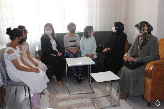 Nureddin Nebati eşi Özlem Nebati kimdir?