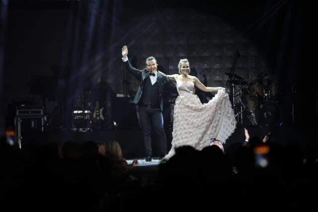 Gökay Kalaycıoğlu ve Melike Öcalan'dan Peri Masalı! Danslarıyla dakikalarca ayakta alkışlandılar