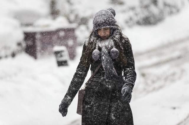 Planlar değişti! 'İstanbul'a ilk kar Çarşamba günü düşecek' denmişti, yeni tarih olarak cumartesi verildi
