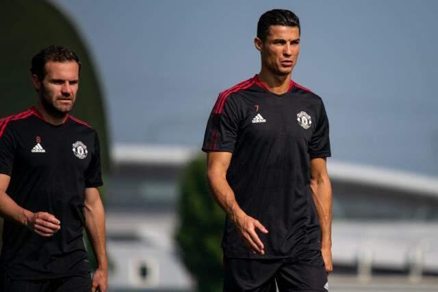 Ronaldo'nun takımı Manchester United tesisleri kapattı! Maç ertelendi