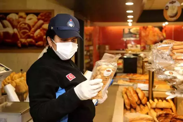Zincir marketler ile fırınlara fiyat denetimi yapıldı, raflardan tarihi geçmiş ürünler çıktı