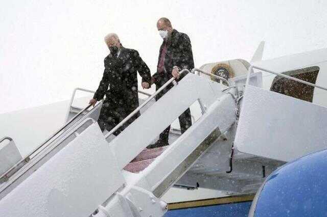 ABD Başkanı Joe Biden'ın zor anları! Kar fırtınası nedeniyle uçakta mahsur kaldı