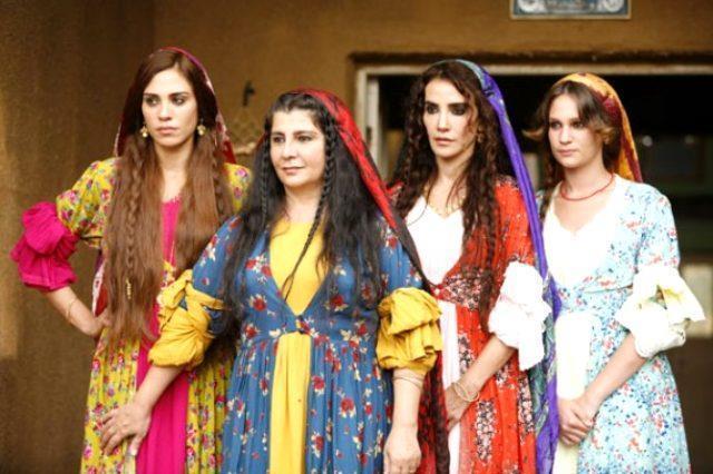 Ekşi Elmalar ne zaman çekildi? Ekşi Elmalar nerede çekildi? Ekşi Elmalar konusu nedir? Ekşi Elmalar filmi oyuncuları kimlerdir?