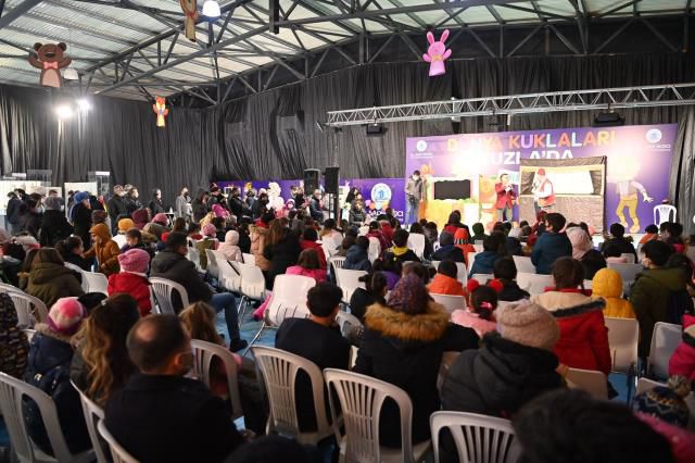 Dünya Kukla Festivali, Tuzla'da başladı
