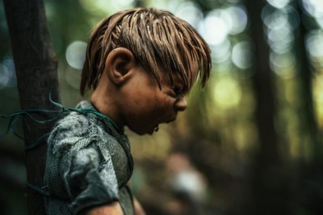 Ormanda gece vakti gezenler korkunç bir bölge keşfetti! Hiç kimse girmeye cesaret edemiyor