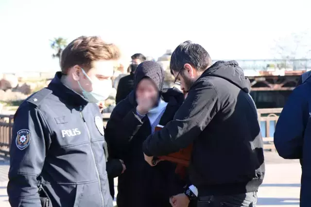 Kız arkadaşıyla tartıştıktan sonra denize atlayan genç, ölmesine dakikalar kala kurtarıldı