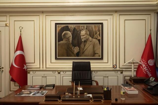 Ekrem İmamoğlu'ndan Cumhurbaşkanı Erdoğan'a 'İstanbul' göndermesi: Malını çalmışım gibi bakıyor