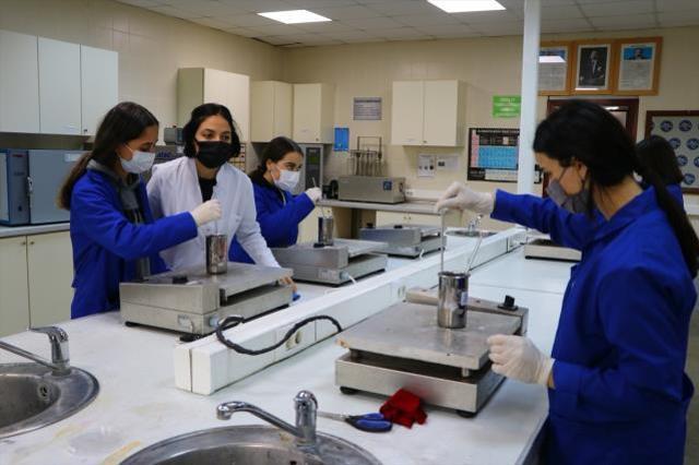 Tekirdağ'daki 4 meslek lisesi fabrika gibi çalışıyor! Geçen yıl 6 milyon 575 bin lira ciro yaptılar