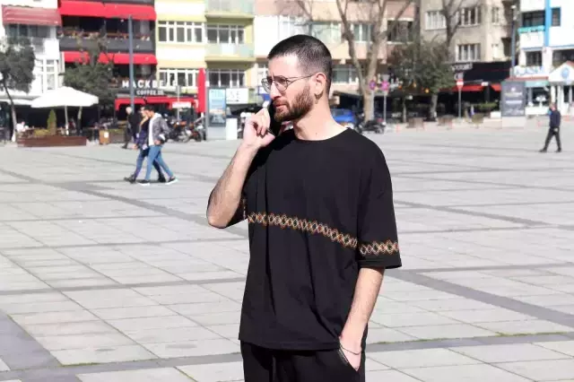 Biletli olmasına rağmen üzerindekiler yüzünden konsere alınmayan genç, duruma isyan etti