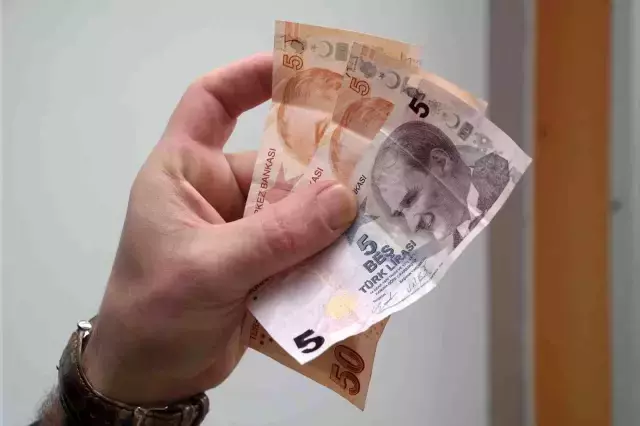 Elindeki hatalı basım paralara teklif bekliyor: 25, 30 bine satabilirim