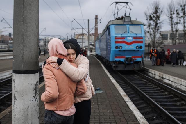 Son Dakika! Rusya, insani koridor için Mariupol ve Volnovaha şehirlerinde geçici ateşkes ilan etti