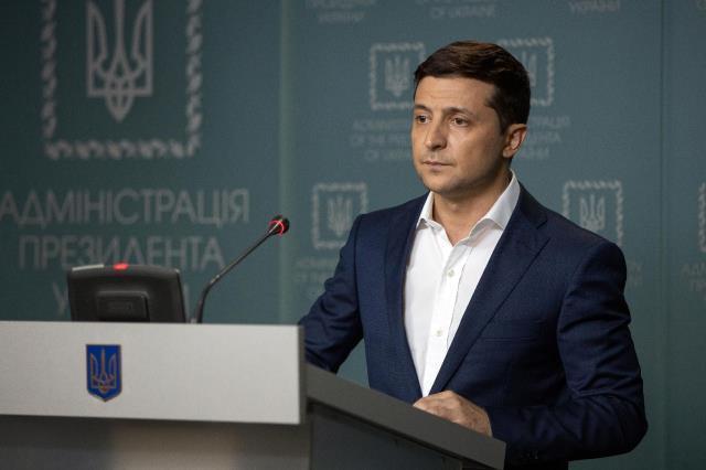 Son Dakika: Zelenski'den Kırım ve Donbas'ın tanınmasıyla ilgili soruya çarpıcı yanıt: Bunu tartışabiliriz