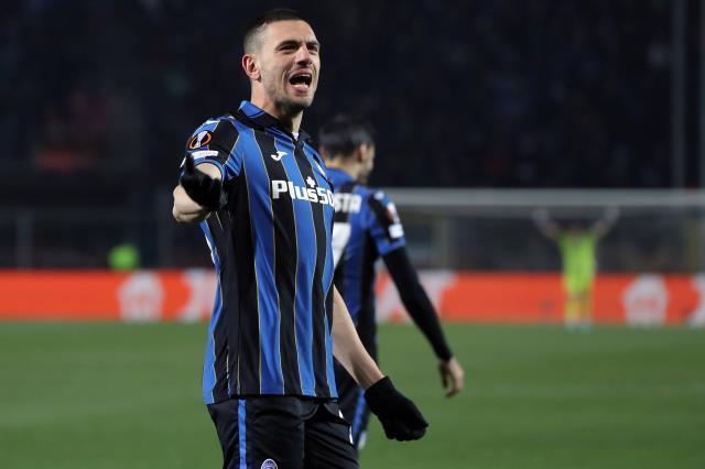 Avrupa'da Türkler'in gecesi! Bizim Çocuklar damga vurdu