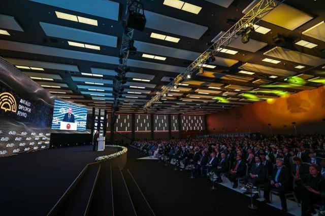 Son Dakika! Erdoğan'dan uluslararası topluma tepki: Komşumuz ve dostumuz Ukrayna yalnız bırakıldı