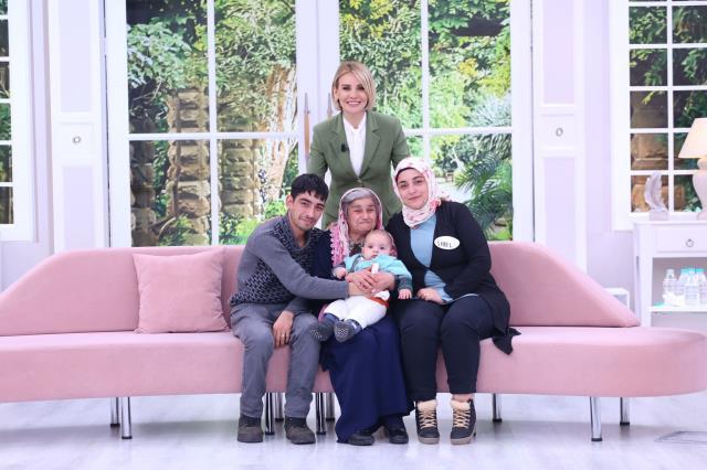 Yıllar önce yurda bırakılan Murat Kalkar, 26 yıl sonra Esra Erol'da annesine kavuştu