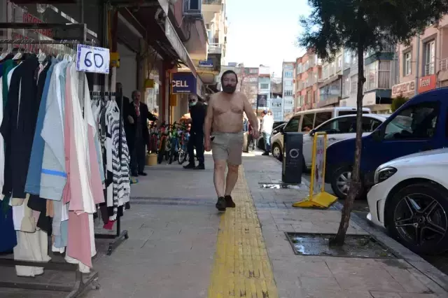 Şener Şen'in 'Çıplak Vatandaş' filmi gerçek oldu! Ordulu vatandaş stokçuları böyle protesto etti