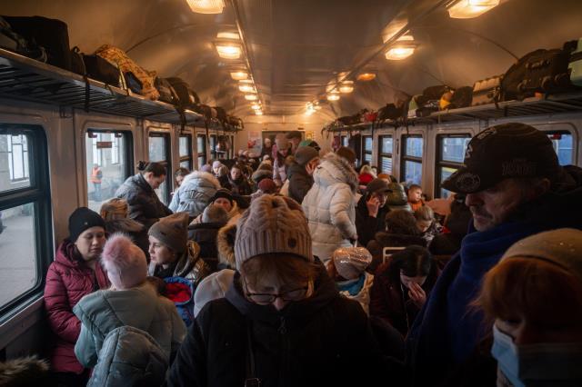Tüm gözler bugün gerçekleşecek müzakereye çevrilmişken, Rusya yine Kiev'de sivilleri bombaladı