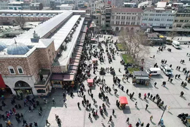 Mısır Çarşısı'nda Ramazan yoğunluğu! Alışverişe çıkanlar aynı dertten muzdarip
