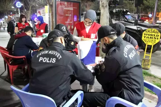 En güzel meydan okuma! Batman'da Kızılay'ın kampanyasına büyük destek