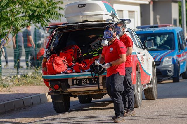Antalya'da gübre fabrikasında zehirli gaz paniği: 2 işçi hayatını kaybetti