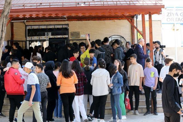 LGS kapsamındaki iki oturumlu merkezi sınav sona erdi! Sonuçlar 30 Haziran'da açıklanacak