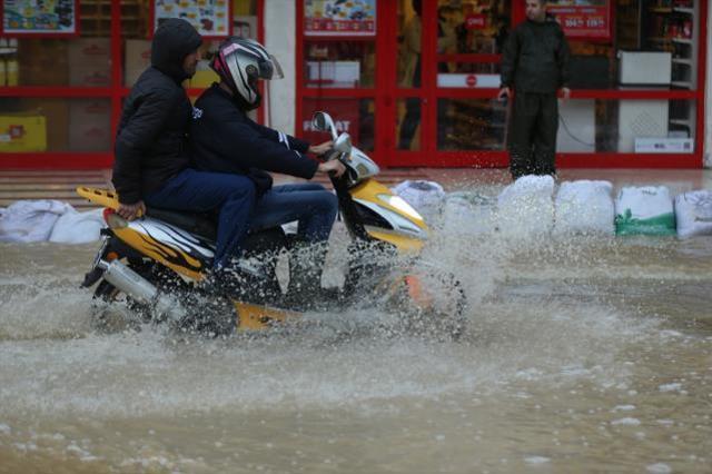 AFAD'dan Bartın, Abana, Bozkurt ve Çatalzeytin'e uyarı: Taşkın riski tehlikeli boyuta ulaştı