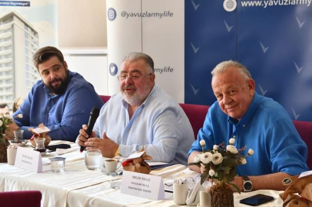 Aydın'da faaliyet gösteren inşaat firması Yavuzlar, sektörle ilgili basın toplantısı düzenledi