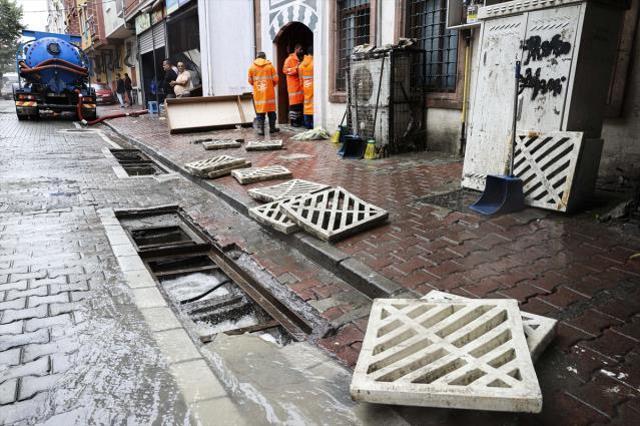 İbb'den Yağış Uyarısı: Sağanak Yağışın Bugün Akşama Kadar Süreceği Tahmin Ediliyor