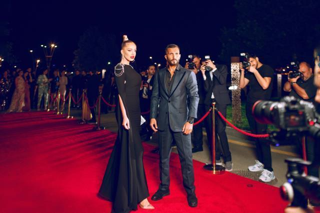 'She is Mercedes' projesi Bakü'de gerçekleşti! Raşit Bağzıbağlı, defilesiyle göz kamaştırdı