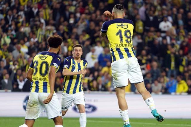 Slovacko maçı bardağa taşıran son damla oldu! Serdar Dursun, Fenerbahçe'den ayrılıyor