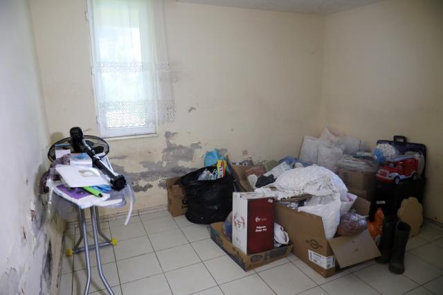 Çöp evden kurtarılan Cem Muhammet, annesinin velayetini alması durumunda yeni eve taşınacak