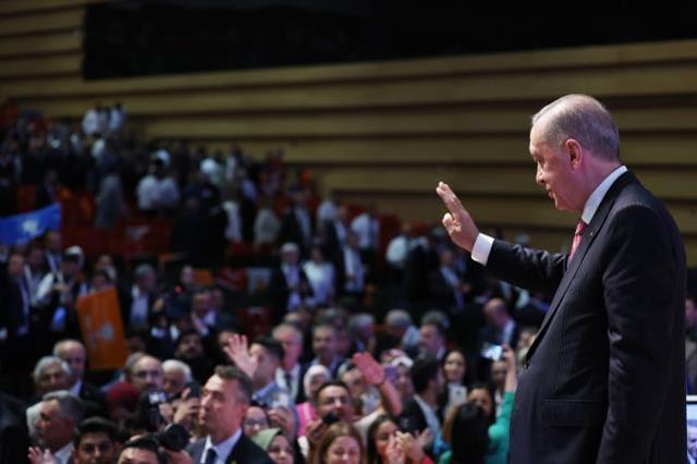 Erdoğan 'Size bir müjde' diyerek duyurdu: Vatandaşlarımız hazırsa TOKİ konutlarını yapmaya başlıyoruz