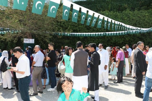 Pakıstan's Independence Dıamond Jubılee Celebrated In Ankara