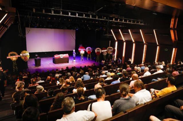 Vefat eden Civan Canova için tören düzenleniyor! Nursel Köse ve Nesrin Cavadzade gözyaşlarına boğuldu