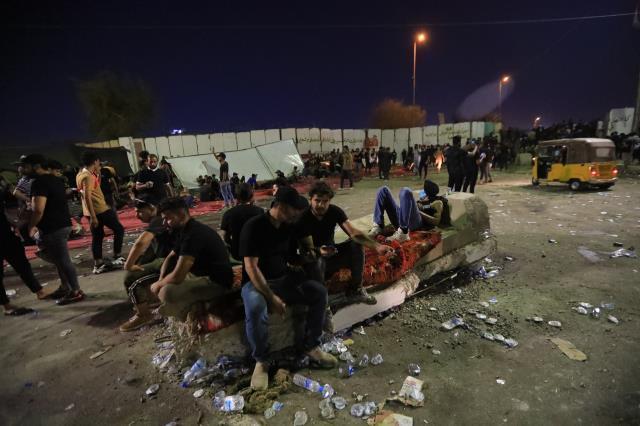 Irak'ta gece boyunca silah sesleri susmadı! Çatışmalar sürdüğü ülkede en 20 kişi öldü, yüzlerce yaralı var