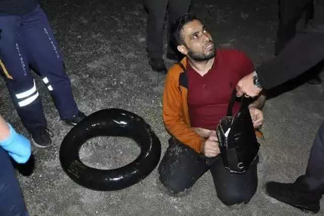 Kıbrıs diye Gazipaşa açıklarına bırakılan göçmenler şambrelleriyle yakalandı