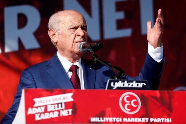 Sahalara inen Bahçeli'nin Pir Sultan Abdal'ın diye okuduğu şiir, solcu şaire ait çıktı