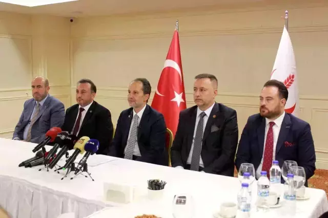 Yeniden Refah Partisi kararını verdi! Seçimlerde kendi Cumhurbaşkanı adaylarını çıkaracaklar