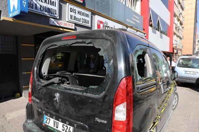 Gaziantep'te Suriyelilerle Türk vatandaşları arasında kavga! Et satırıyla saldırdılar