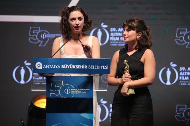 Antalya Altın Portakal Film Festivali'nde ödüller sahiplerini buldu! En iyi film ödülü Karanlık Gece'nin oldu