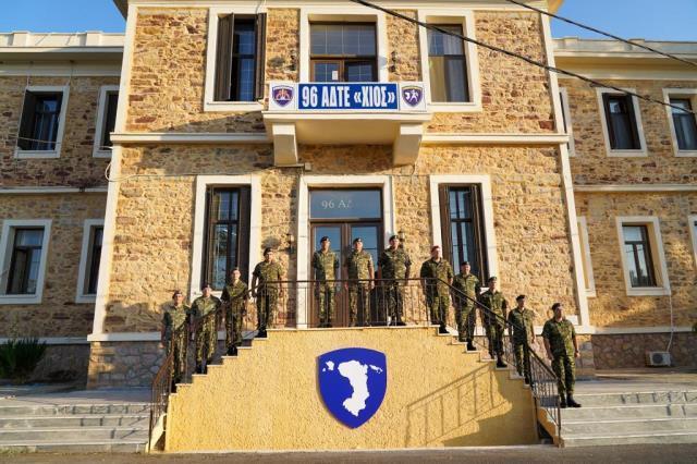 Yunanistan Genelkurmay Başkanı'ndan gayri askeri statüdeki Sakız Adası'nda provokatif ziyaret