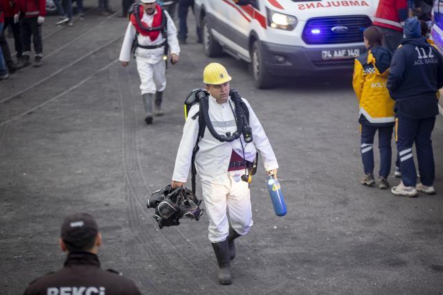 Maden ocağı patlamasının yaşandığı Bartın'da acı bekleyiş sürüyor! İşte kurtarma çalışmalarının devam ettiği bölgeden fotoğraflar