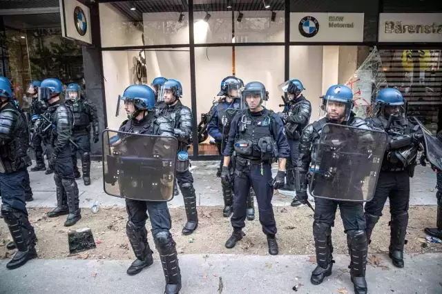 Fransa'da hayat pahalılığı protesto eden halk sokağa çıktı! Polisle ve vatandaşlar arasında arbede yaşandı