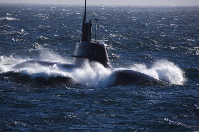 Dünya diken üstünde! Putin'in nükleer torpidolarla yüklü 'şehir katili' NATO sınırında görüntülendi!