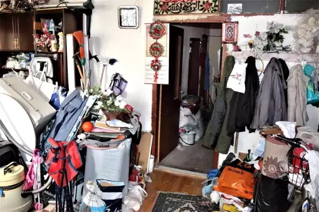 Yıllar önce kiraya verdiği eve ilk kez giren adam gözlerine inanamadı