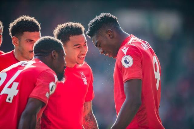 Liverpool yine paramparça! Nottingham Forest'ın da bileğini bükemediler