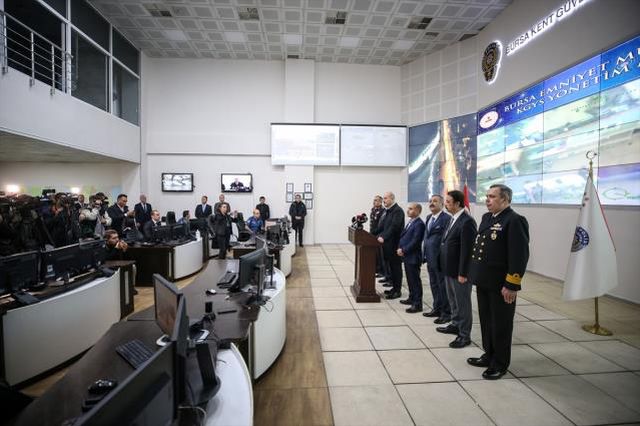 Son dakika! Bursa'daki uyuşturucu operasyonunda 95 satıcı gözaltına alındı