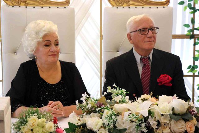 Romantik serseri! 75'lik Ercan amca, sevdiği kadınla evlenebilmek için huzurevine yerleşti