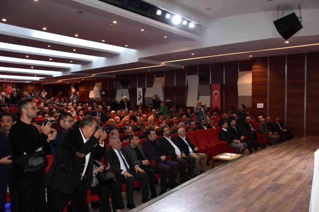 İYİ Partili yöneticiden Kemal Kılıçdaroğlu'na şok sözler: 'HDP'ye karşı sizden de bir dik duruş istiyoruz'